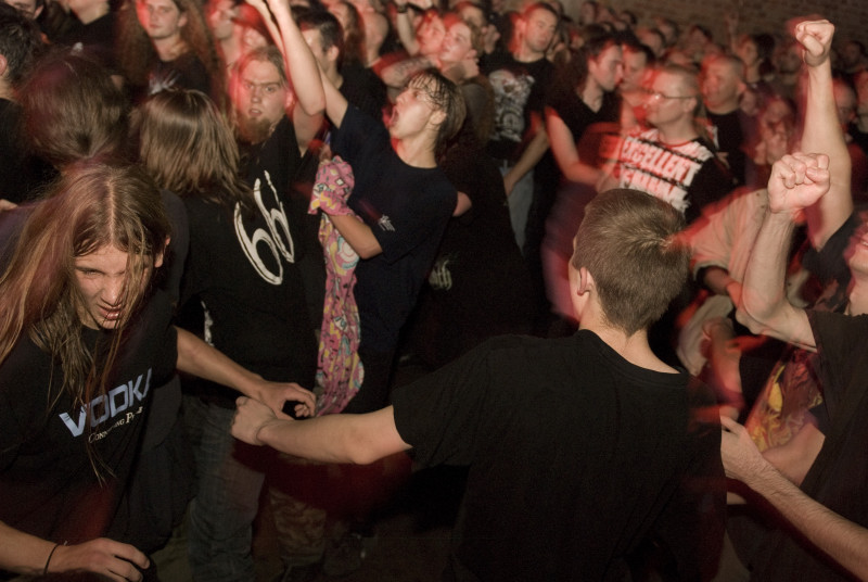 koncert: 20-lecie Acid Drinkers - zdjęcia fanów, Poznań 'Eskulap' 18.10.2009