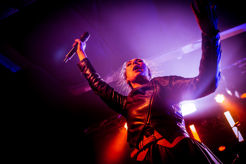 Amaranthe - koncert: Amaranthe, Kraków 'Fabryka' 8.04.2015