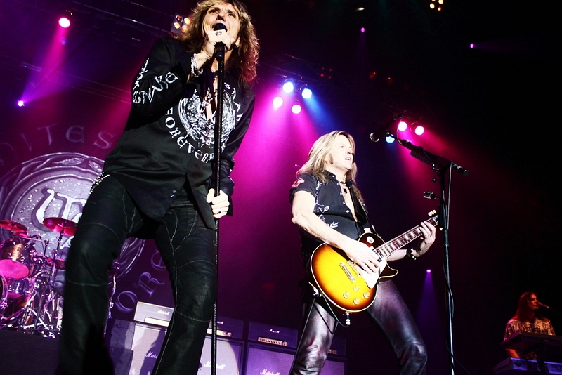 Whitesnake - koncert: Whitesnake, Frydek-Mistek 'Sportplex Arena' 27.11.2011