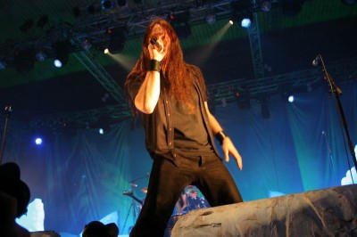 HammerFall - koncert: Masters Of Rock Winter 2005 (Stratovarius, Hammerfall, Korpiklaani i Arakain), Zlin 'Hala Novesta' 3.12.2005