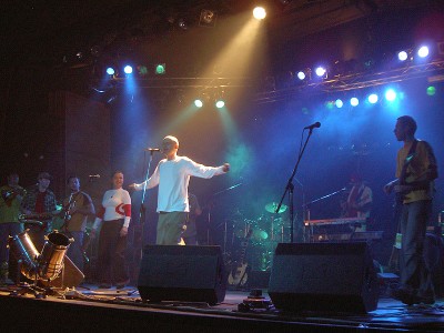 Bakshish - koncert: EuroRock Attack (Bakshish, Ladyanybene 27), Warszawa 'Stodoła' 25.10.2005