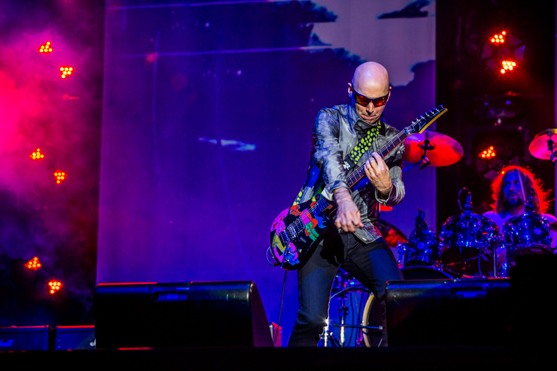 Joe Satriani - koncert: Joe Satriani, Trzyniec 'Werk Arena' 16.10.2015