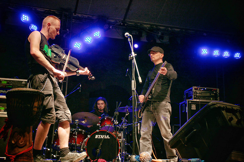 Żywiołak - koncert: Żywiołak ('Castle Party 2010'), Bolków 'Zamek' 30.07.2010