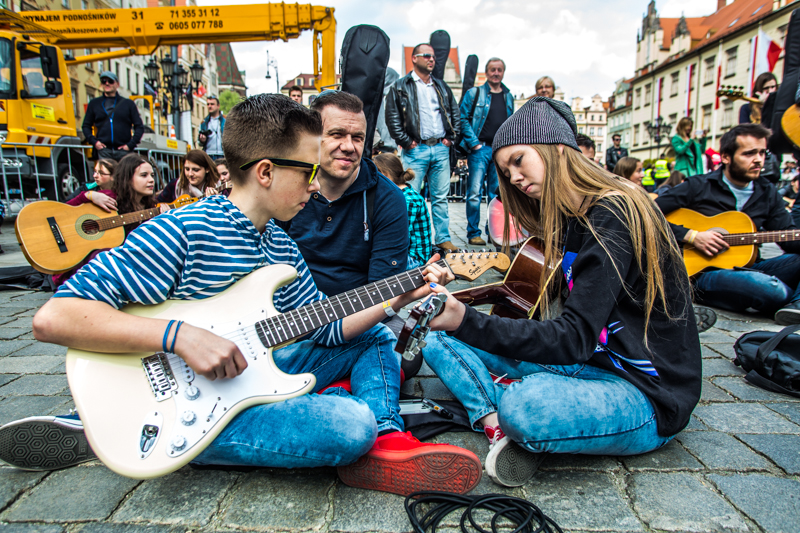 Gitarowy rekord Guinnessa - koncert: Gitarowy rekord Guinnessa, Wrocław 'Rynek' 1.05.2016