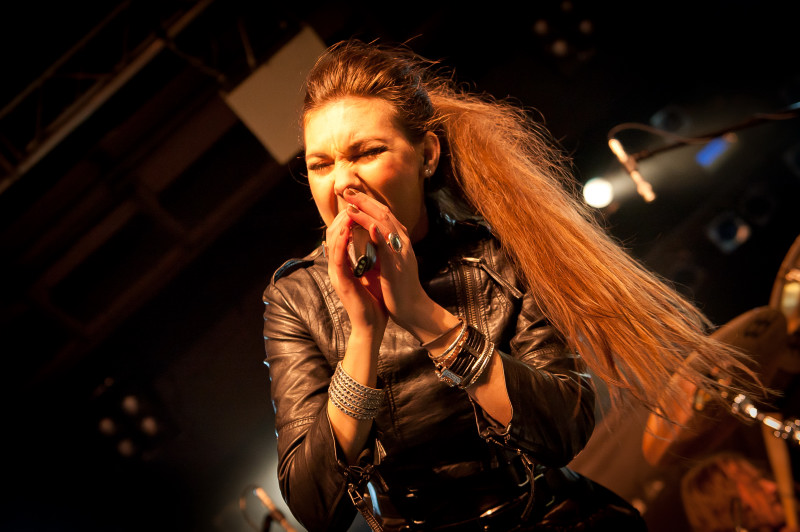 Amaranthe - koncert: Amaranthe, Warszawa 'Stodoła' 15.11.2011