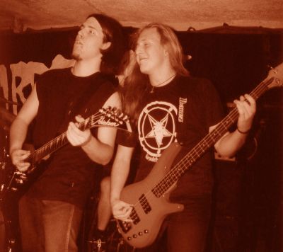 Chain Reaction - koncert: Horrorscope, Chain Reaction, Warszawa 'Metal Cave' 2.10.2004