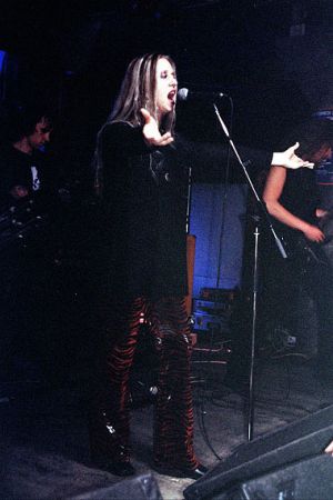 Artrosis - koncert: Dark Stars Festival, Wrocław 'WZ' 4.11.2002