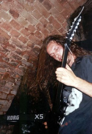 Eclypse - koncert: Hours Of Suffering 2, Tarnów 'Przepraszam' 25.08.2000