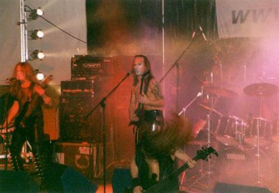 Behemoth - koncert: Cradle Of Filth, Christian Death, Usurper, Behemoth, Kraków 'Klub 38' 2.12.2000