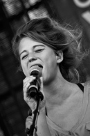 Selah Sue - koncert: Selah Sue ('Rock For People 2012'), Hradec Kralove 5.07.2012