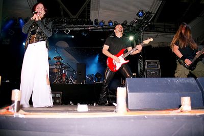 Łzy - koncert: Łzy, Jaworzno, Hala Widowiskowo-Sportowa 7.12.2003