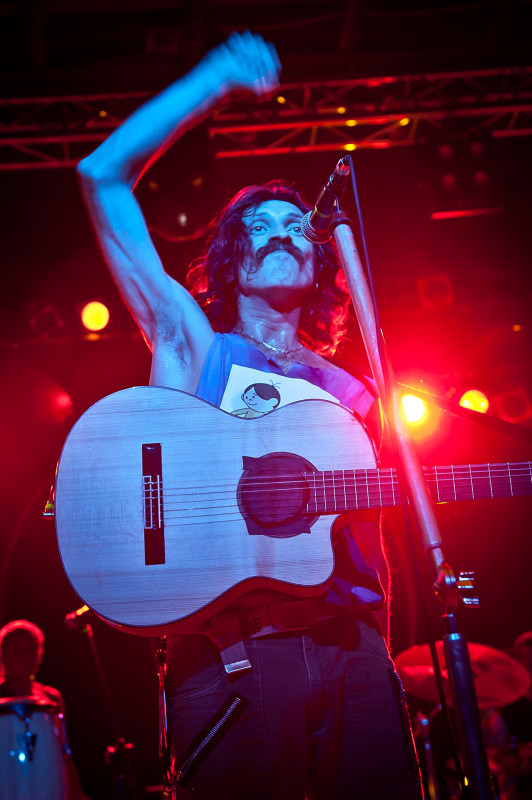 Gogol Bordello - koncert: Gogol Bordello ('Rock In Summer'), Warszawa 'Stodoła' 21.06.2011