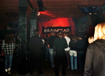 Braindead - koncert: Scary Show, dzień drugi, Bydgoszcz 'Wiatraczek' 18.12.2004