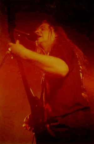 Vader - koncert: Vader, Decapitated, Trauma, Poznań 'Eskulap' 20.03.2001