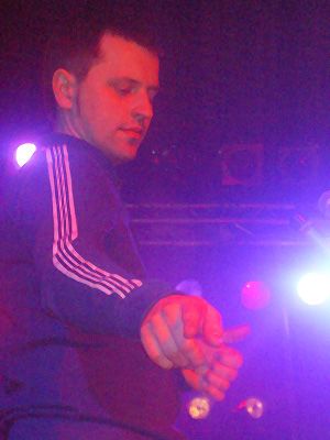 Pogodno - koncert: Pogodno, Mitch & Mitch, Paprika Korps, Warszawa 'Stodoła' 24.02.2005 (część I)