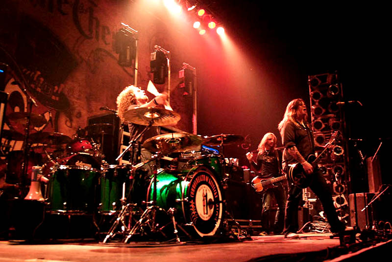 Black Stone Cherry - koncert: Motorhead, Der W, Black Stone Cherry, Berlin 'Arena Treptow' 11.12.2009