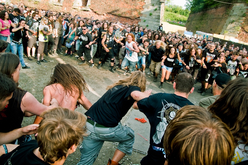 Suicidal Angels - koncert: Suicidal Angels ('Brutal Assault 2012'), Jaromer 10.08.2012