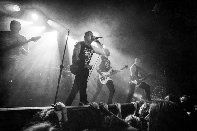 Infernal War - koncert: Infernal War, Katowice 'Mega Club' 18.10.2015