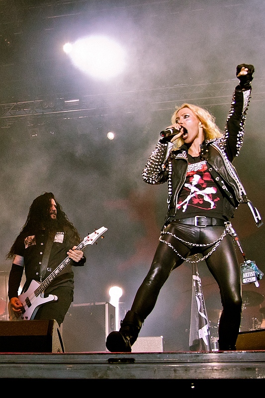 Arch Enemy - koncert: Arch Enemy ('Masters Of Rock 2012'), Vizovice 15.07.2012