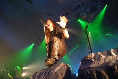 HammerFall - koncert: Masters Of Rock Winter 2005 (Stratovarius, Hammerfall, Korpiklaani i Arakain), Zlin 'Hala Novesta' 3.12.2005