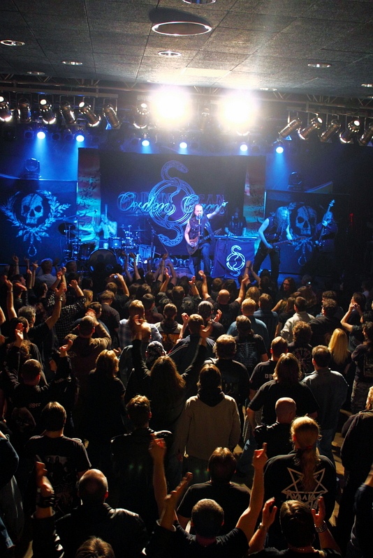 Orden Ogan - koncert: Grave Digger, Orden Ogan, Free Fall, Zlin 'Masters Of Rock Cafe' 8.04.2011