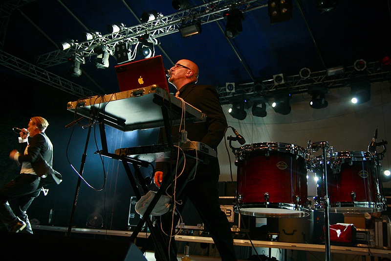 Covenant - koncert: Covenant, Crematory (Castle Party 2009), Bolków 25.07.2009