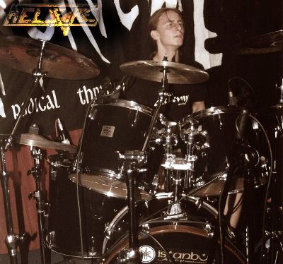 Hellfire - koncert: Hellfire, Warszawa 'Metal Cave' 2.10.2004