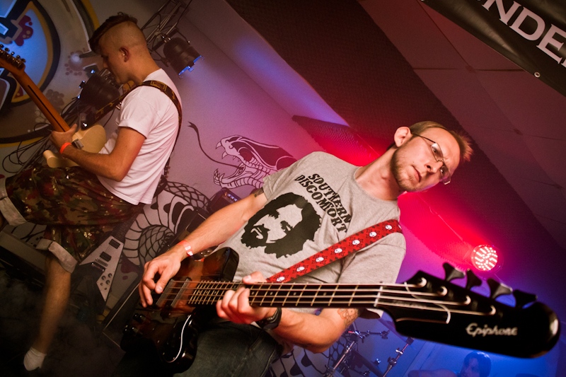 Fleshworld - koncert: Fleshworld, Downsideup, Tychy 'Underground Pub' 15.06.2012