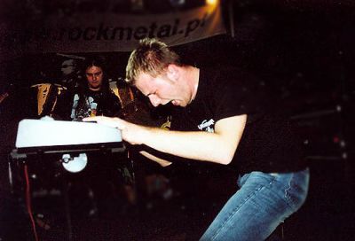 Outside - koncert: VI urodziny rockmetal.pl, dzień drugi, Warszawa 'Paragraf 51' 20.02.2003