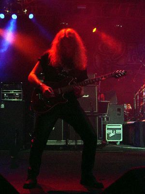 Saxon - koncert: Metalmania 2003: część pierwsza (duża scena), Katowice 'Spodek' 5.04.2003