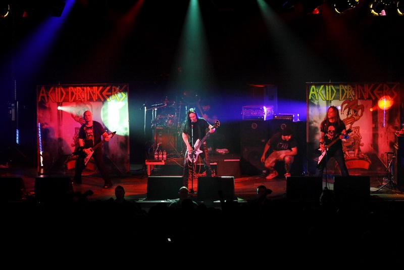 Acid Drinkers - koncert: Acid Drinkers (Rock Metal Fest 2009), Warszawa 'Stodoła' 19.12.2009