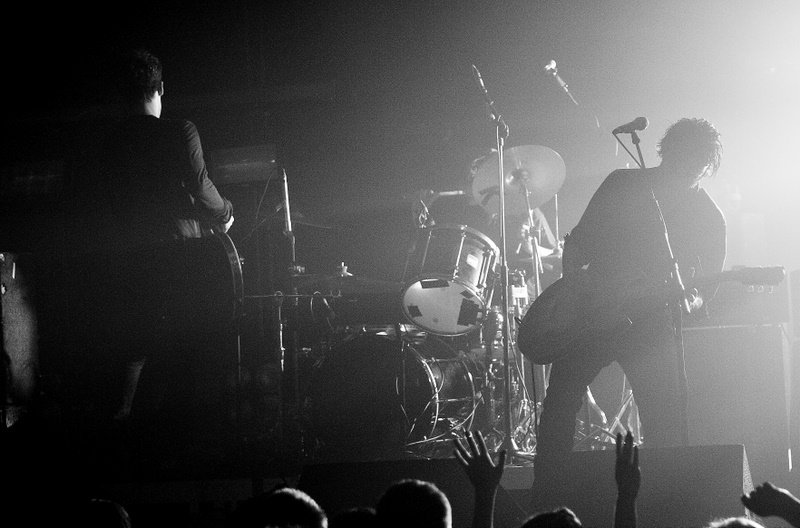 Black Rebel Motorcycle Club - koncert: Black Rebel Motorcycle Club, Warszawa 'Stodoła' 23.05.2010