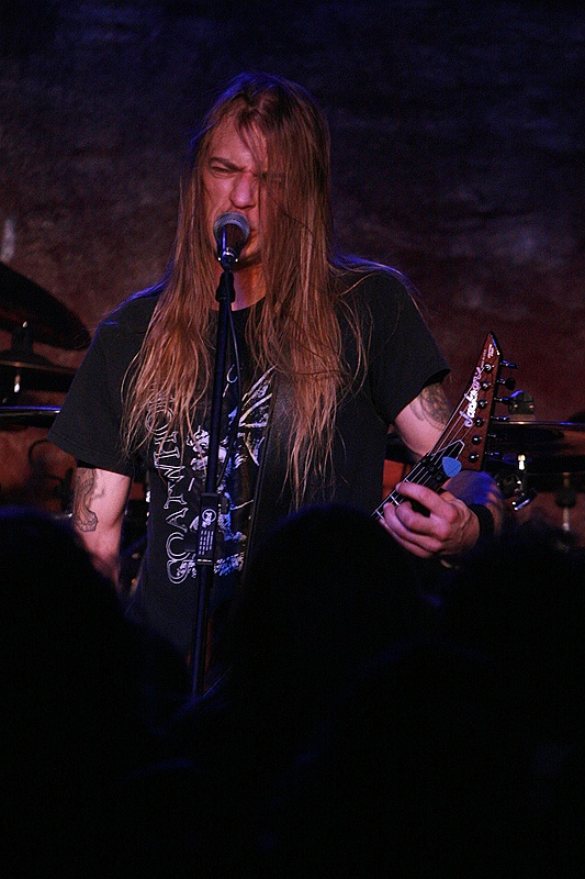 Grave - koncert: Krisiun, Grave, Wrocław 'W-Z' 18.11.2009