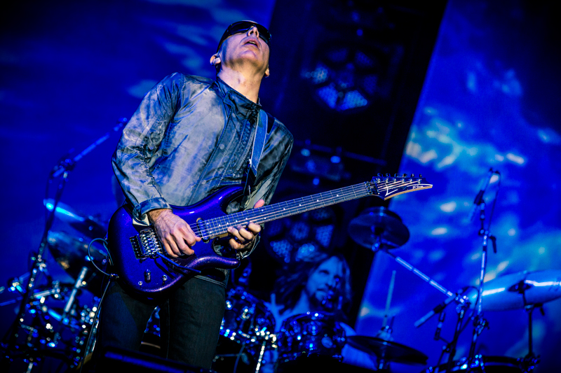 Joe Satriani - koncert: Joe Satriani, Trzyniec 'Werk Arena' 16.10.2015