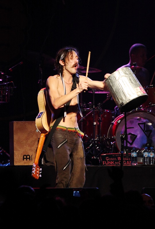 Gogol Bordello - koncert: Gogol Bordello, Warszawa 'Stodoła' 8.12.2009