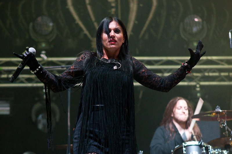 Lacuna Coil - koncert: Lacuna Coil, Płock 'Plaża nad Wisłą' 5.09.2015