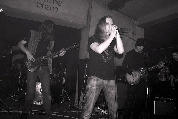 Axe Cut - koncert: Requiem, Sonic Power, Axe Cut, Katowice 'Carpe Diem' 16.01.2011