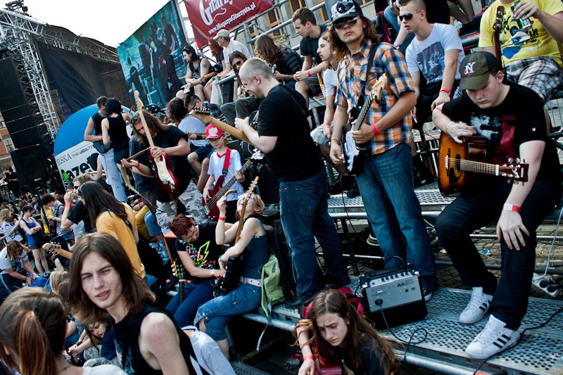 koncert: Gitarowy rekord Guinnessa ('Thanks Jimi Festival 2012'), Wrocław 'Wyspa Słodowa' 1.05.2012