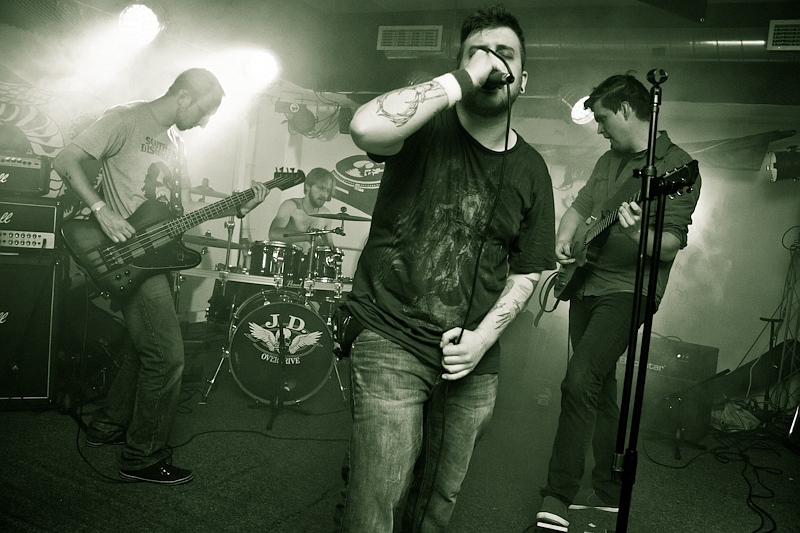 Fleshworld - koncert: Fleshworld, Downsideup, Tychy 'Underground Pub' 15.06.2012