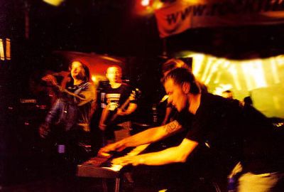 Outside - koncert: VI urodziny rockmetal.pl, dzień drugi, Warszawa 'Paragraf 51' 20.02.2003