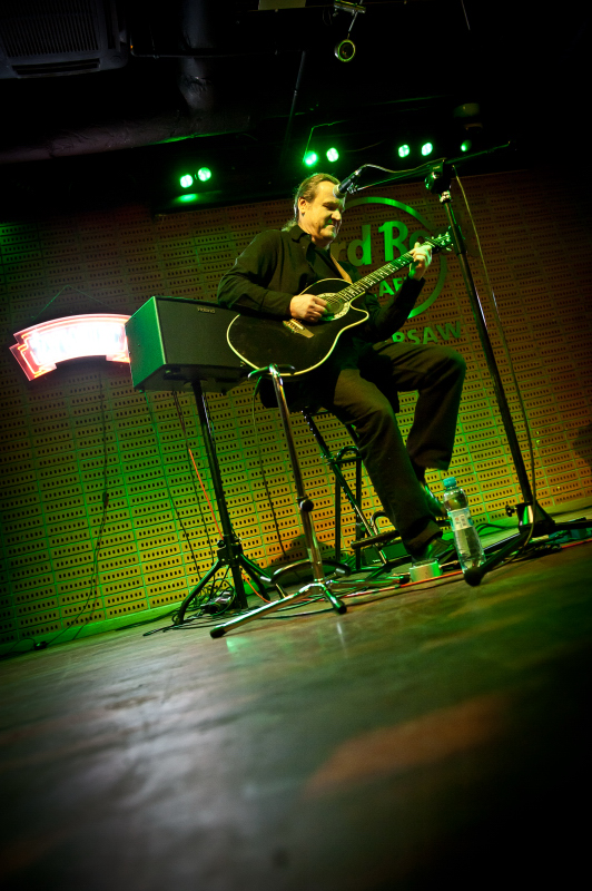 Marek Piekarczyk - koncert: Marek Piekarczyk ('Granie na Żywo'), Warszawa 'Hard Rock Cafe' 19.12.2011