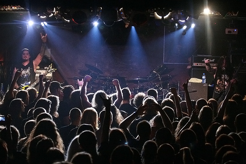 Krisiun - koncert: Krisiun, Grave, Wrocław 'W-Z' 18.11.2009