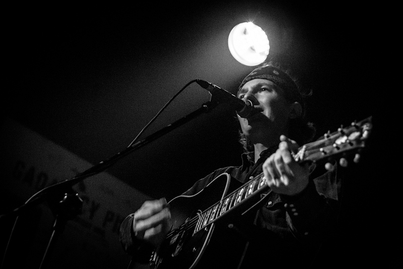 Rob Coffinshaker - koncert: Rob Coffinshaker, Kraków 'Piękny Pies' 19.09.2014