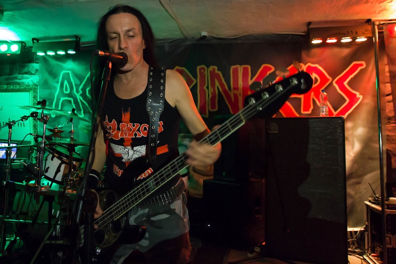 Acid Drinkers - koncert: Acid Drinkers, Szczytno 'Pub Piwnica' 11.10.2014