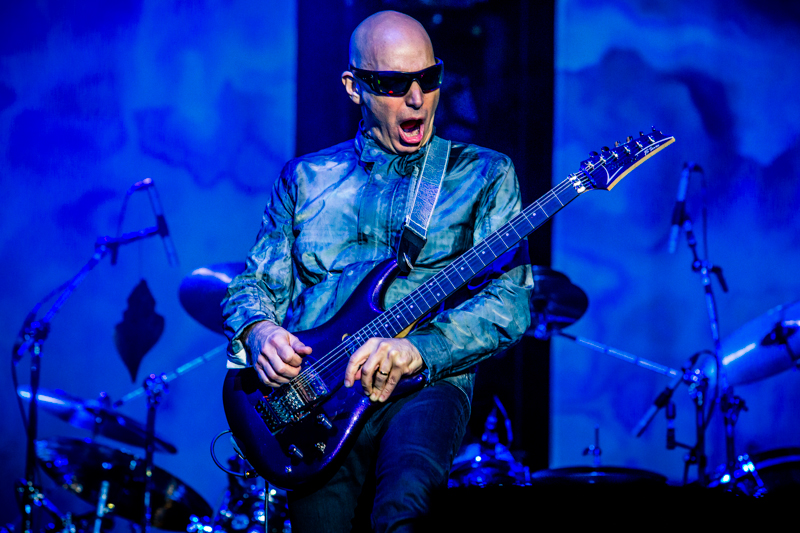 Joe Satriani - koncert: Joe Satriani, Trzyniec 'Werk Arena' 16.10.2015