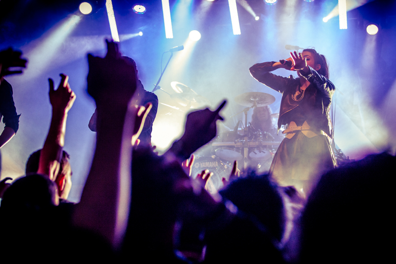 Amaranthe - koncert: Amaranthe, Kraków 'Fabryka' 8.04.2015