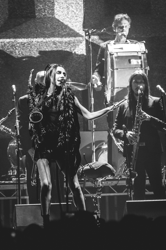 PJ Harvey - koncert: PJ Harvey, Warszawa 'Torwar' 12.10.2016