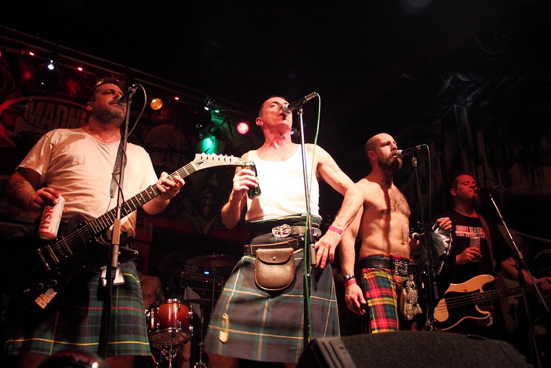 Real McKenzies - koncert: Real McKenzies, Wrocław 'Madness' 9.01.2011