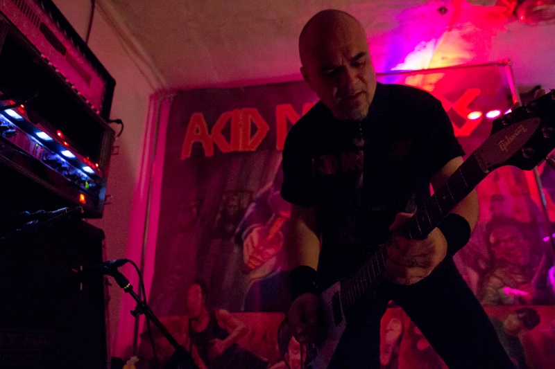 Acid Drinkers - koncert: Acid Drinkers, Szczytno 'Pub Piwnica' 11.10.2014