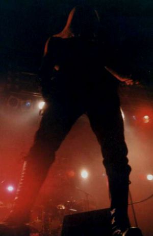 Zyklon - koncert: Mystic Festival 2001: Mayhem, Zyklon, Behemoth, Sinister, Source Of Tide, Devilyn, Kraków 'Hala Wisły' 13.10.2001